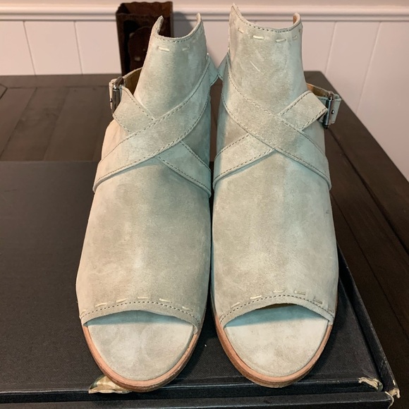 Frye Dani Pickstitch Shield Peep Toe Slingback - Picture 2 of 7